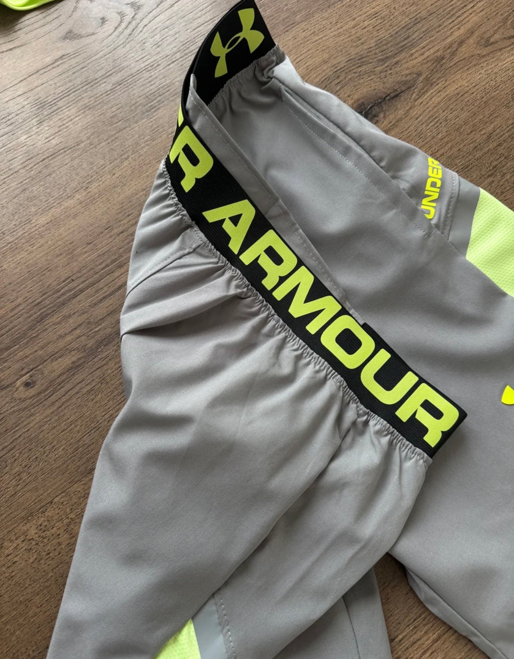 Conjunto Under Armour 2026