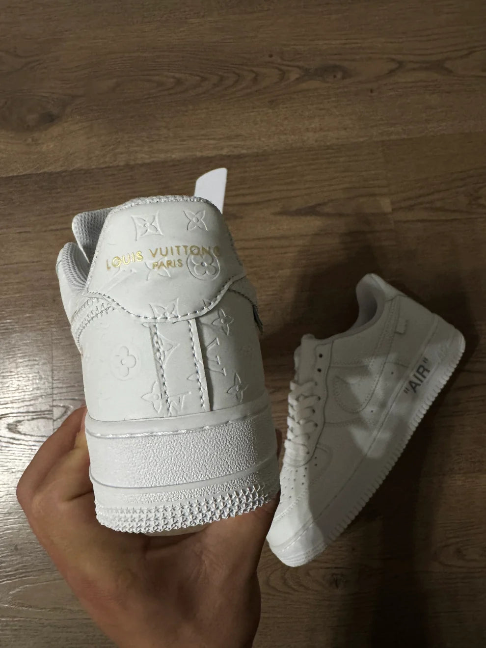 Zapatilla Nike AirForce One x Lv
