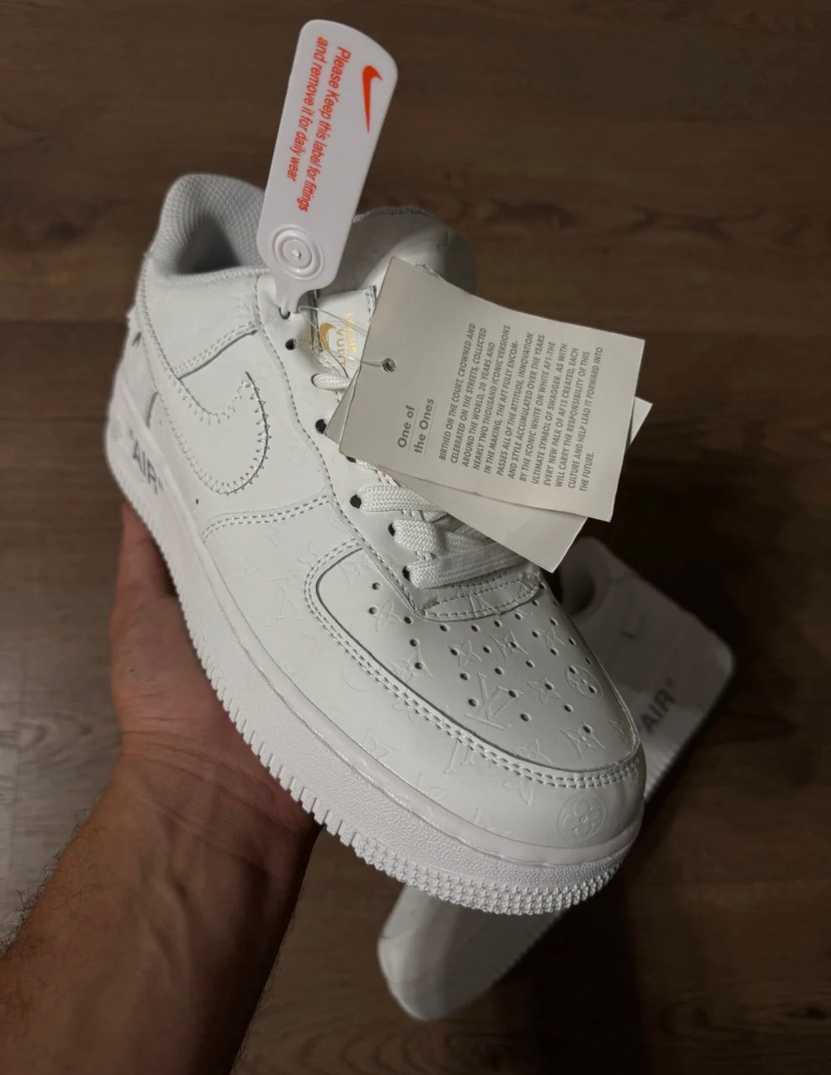 Zapatilla Nike AirForce One x Lv