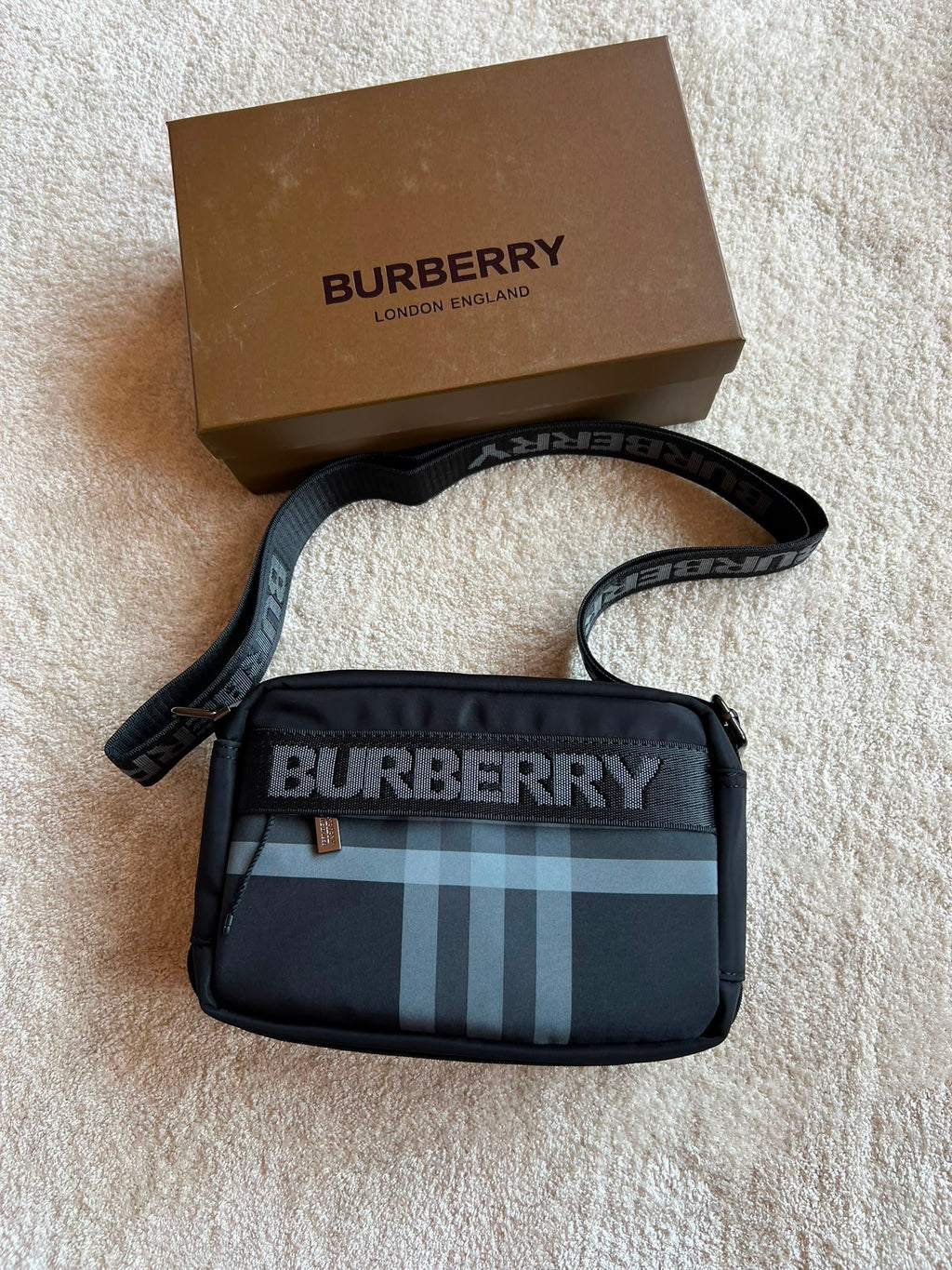 Bandolera Burberry 2026