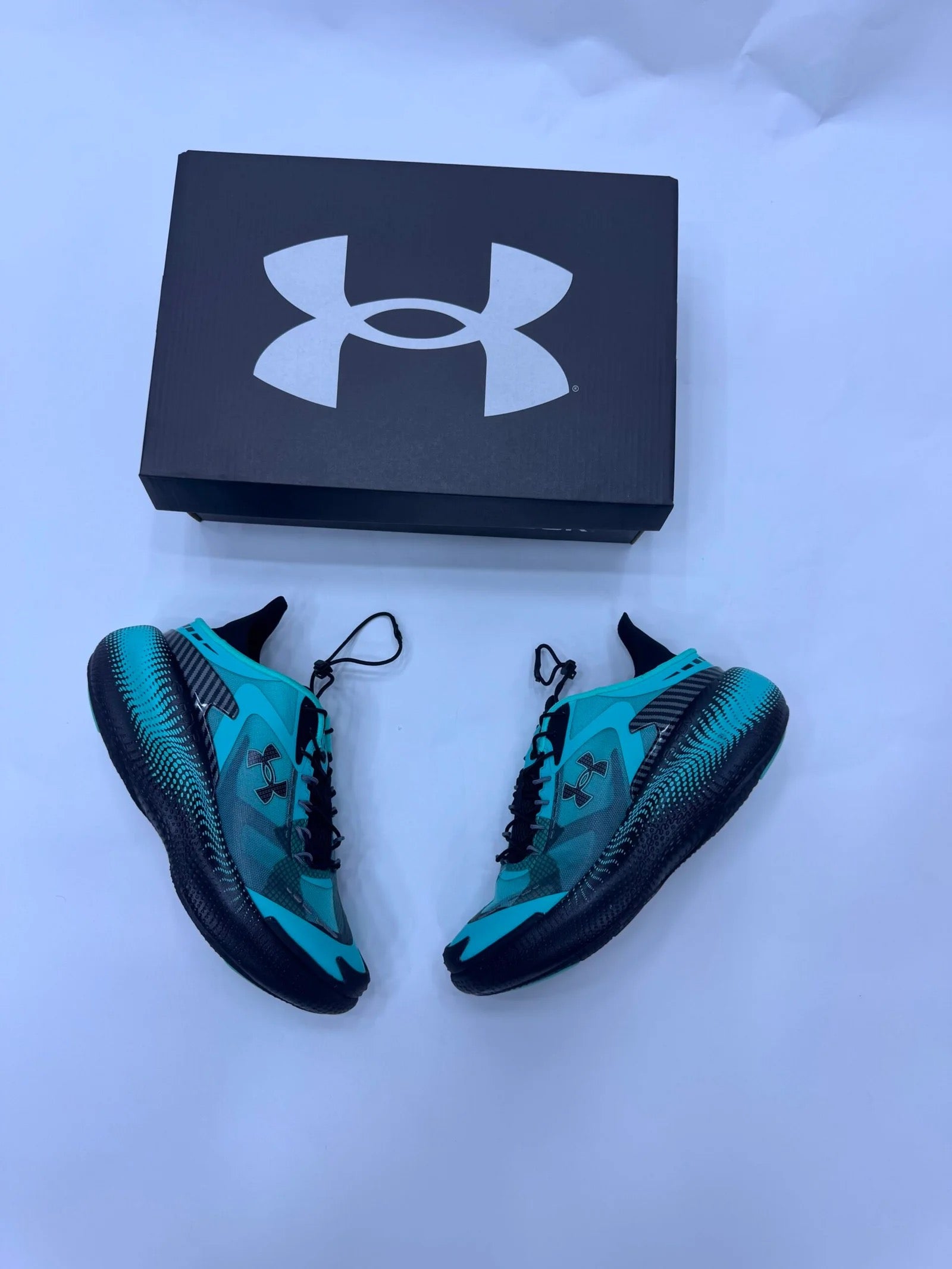 Zapatilla Under Armour 2026