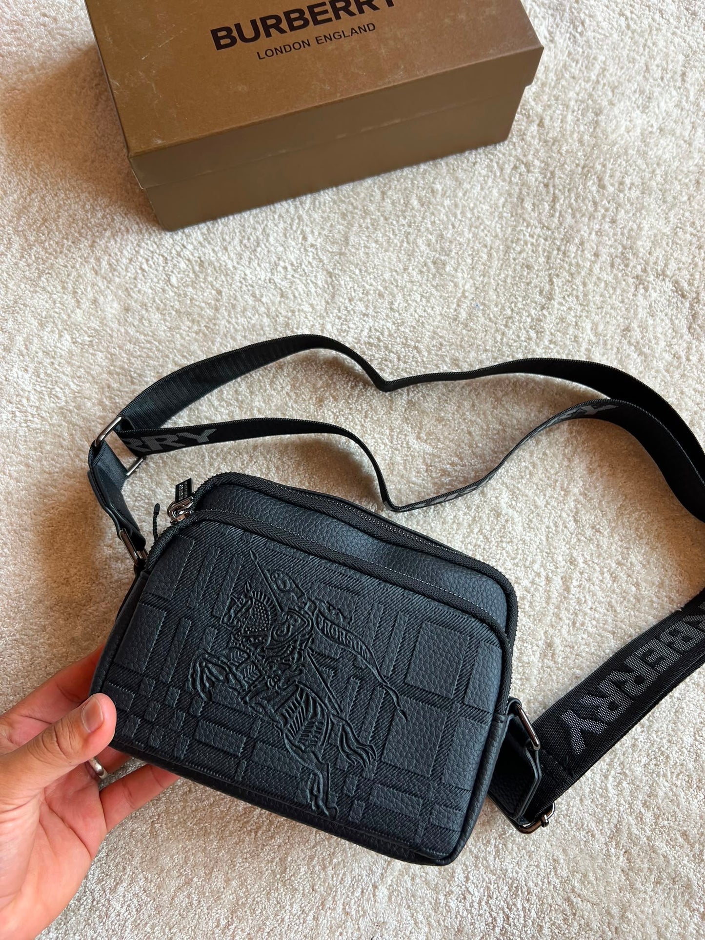 Bandolera Burberry 2026