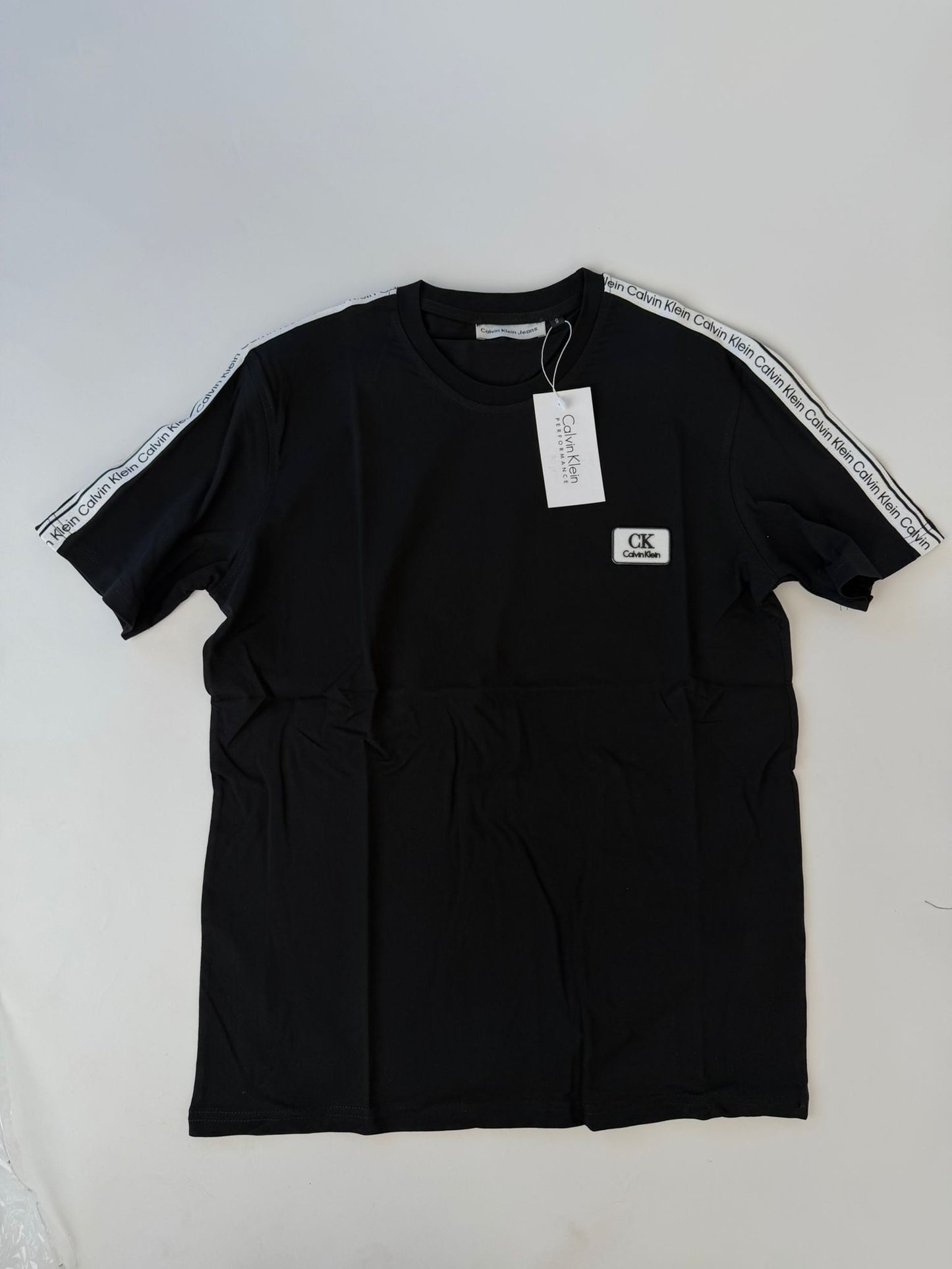 Camiseta Calvin Klein 2026