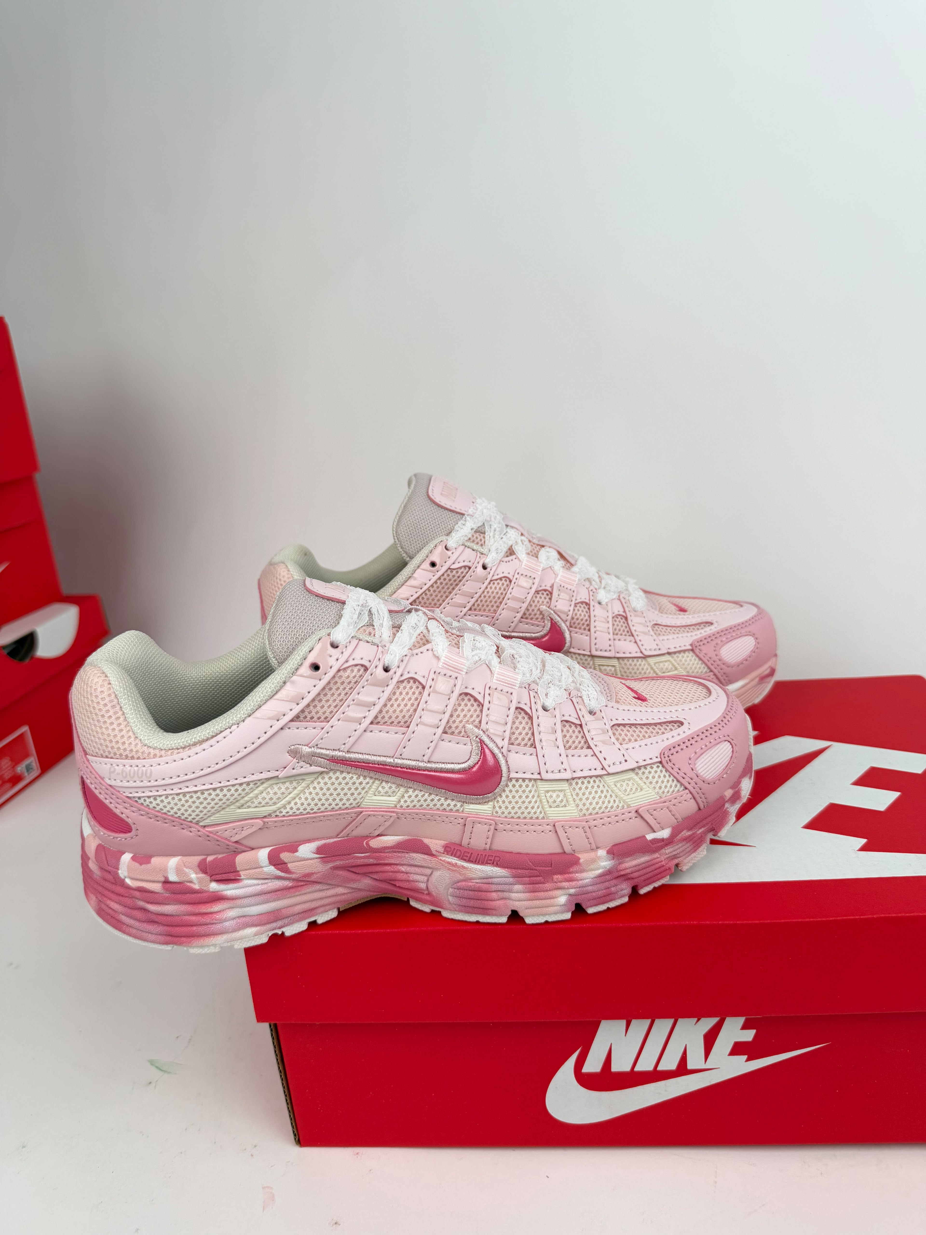 Zapatilla Nike P6000