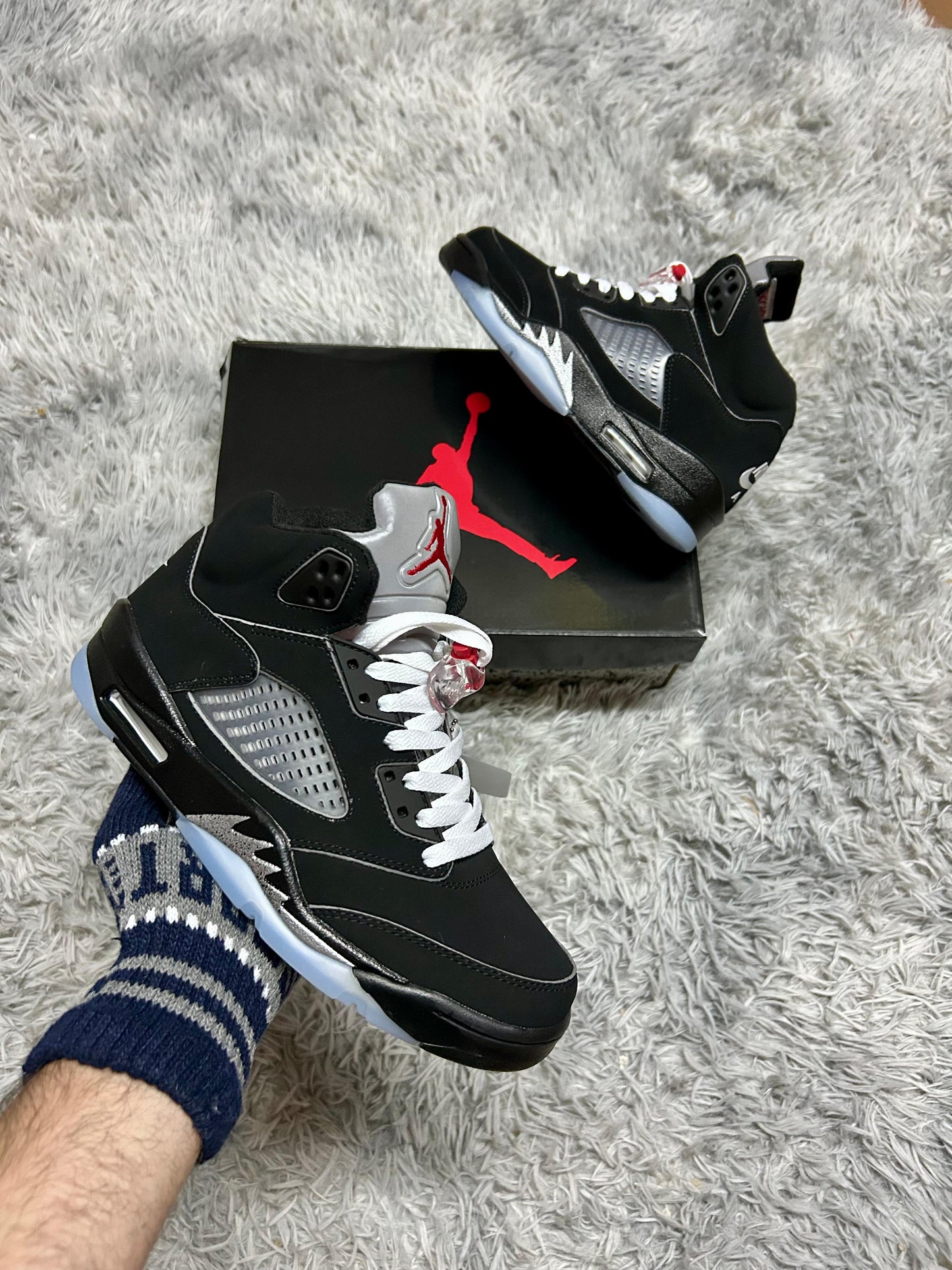 Zapatilla Nike Air Jordan 5 Retro OG Black Metallic Reimagined