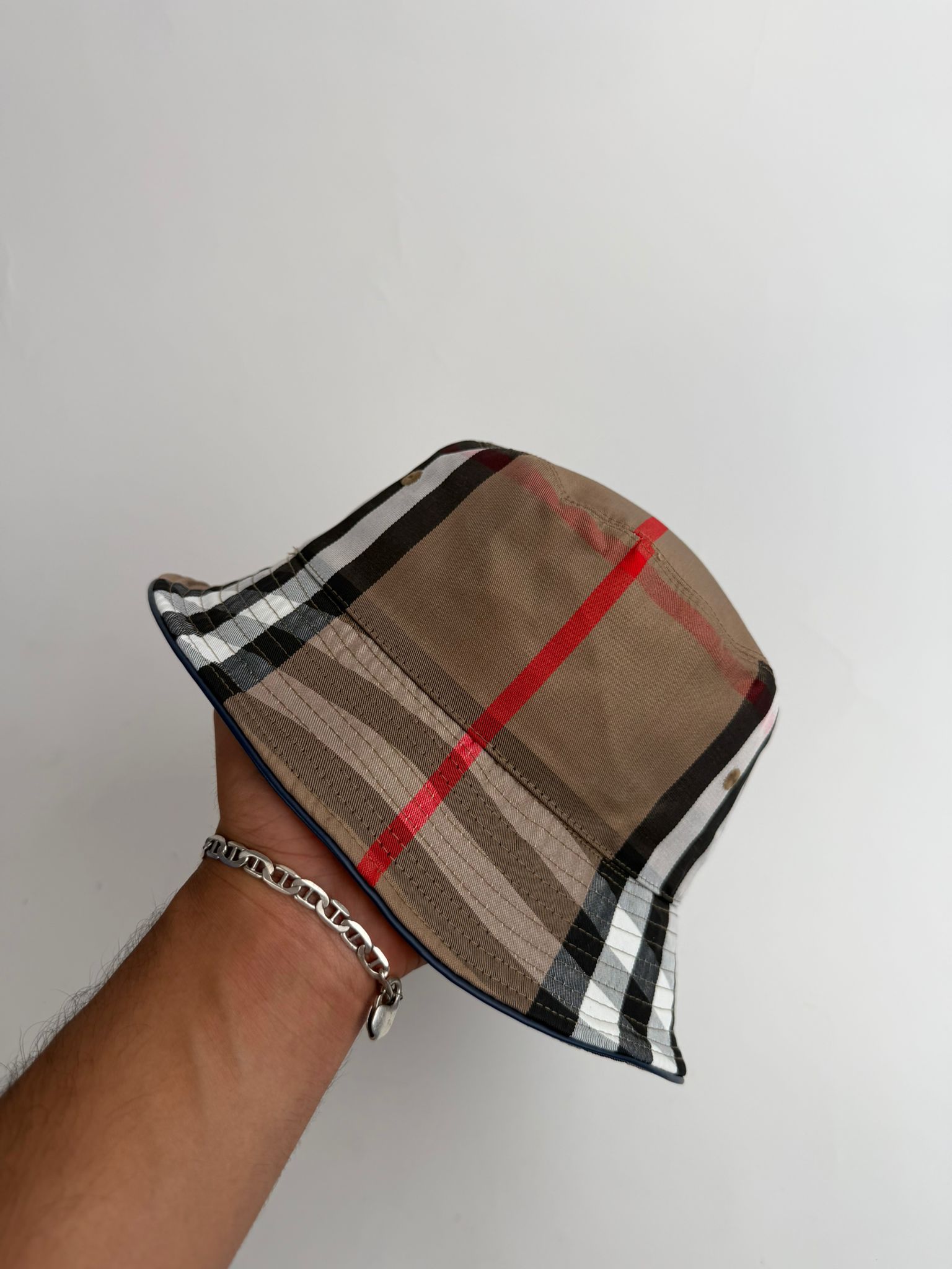 Gorro Tipo Pescador Burberry