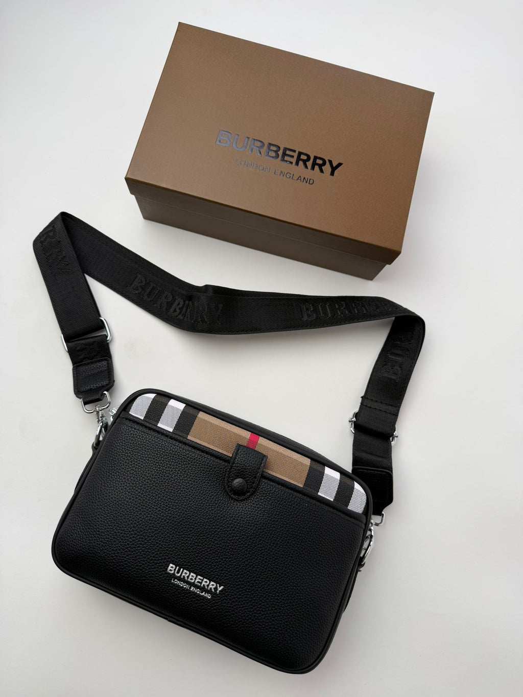 Bandolera Burberry 2026