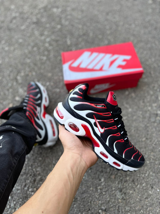 Zapatilla Nike Tn Shark Red White Black