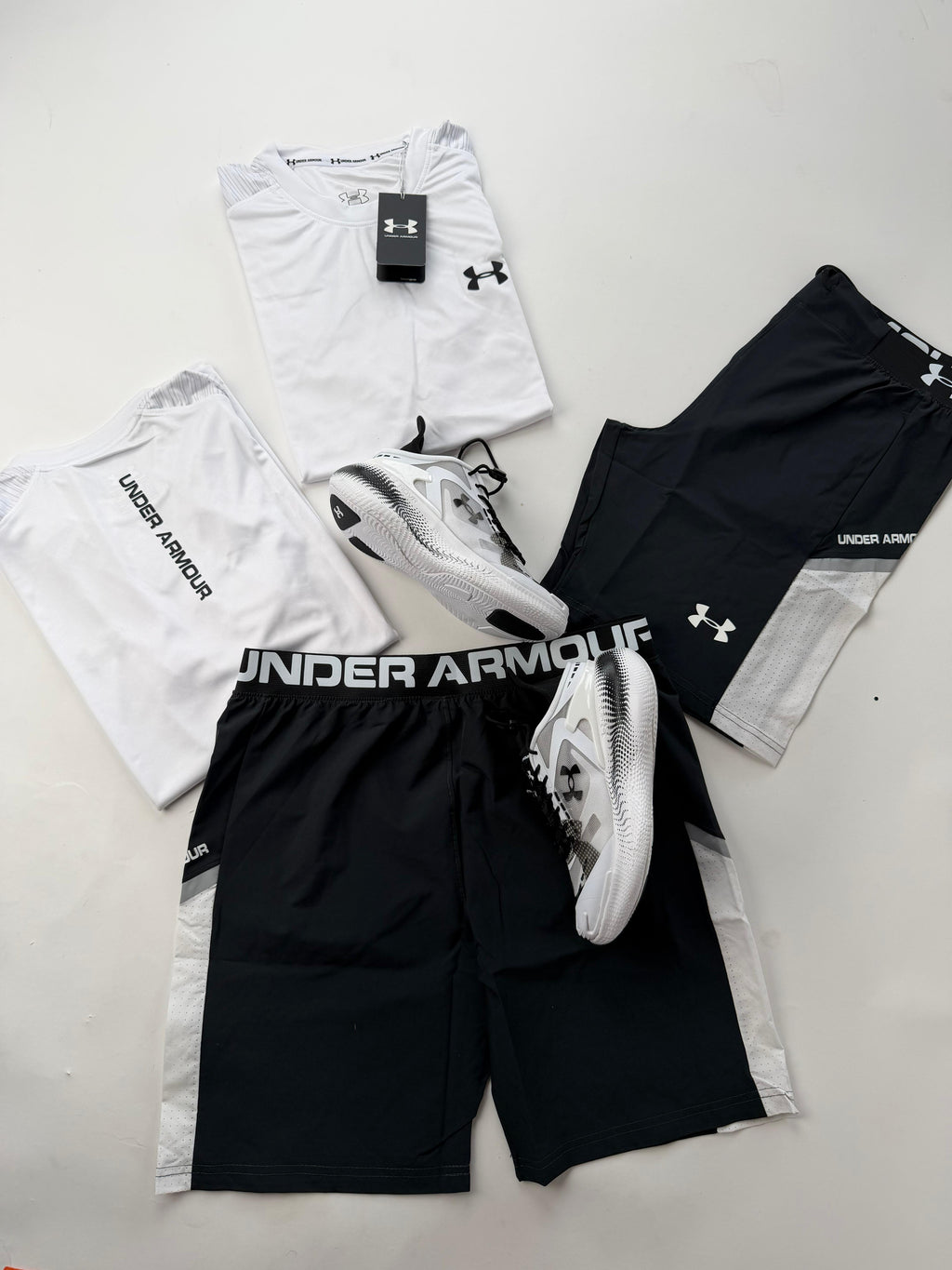 Pack Conjunto + Zapatilla Under Armour