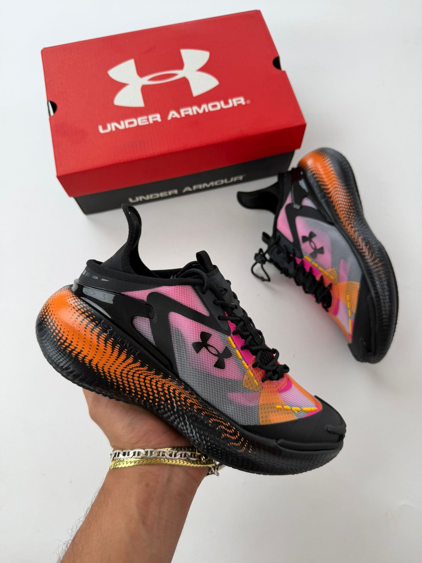 Zapatilla Under Armour 2026