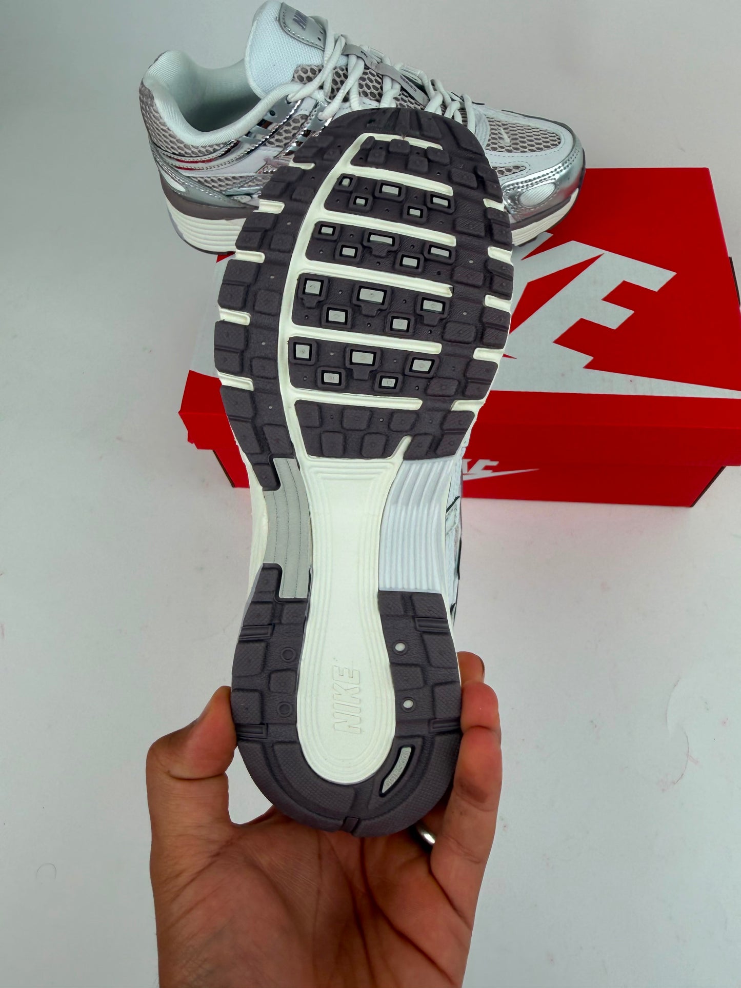 Zapatilla Nike P6000