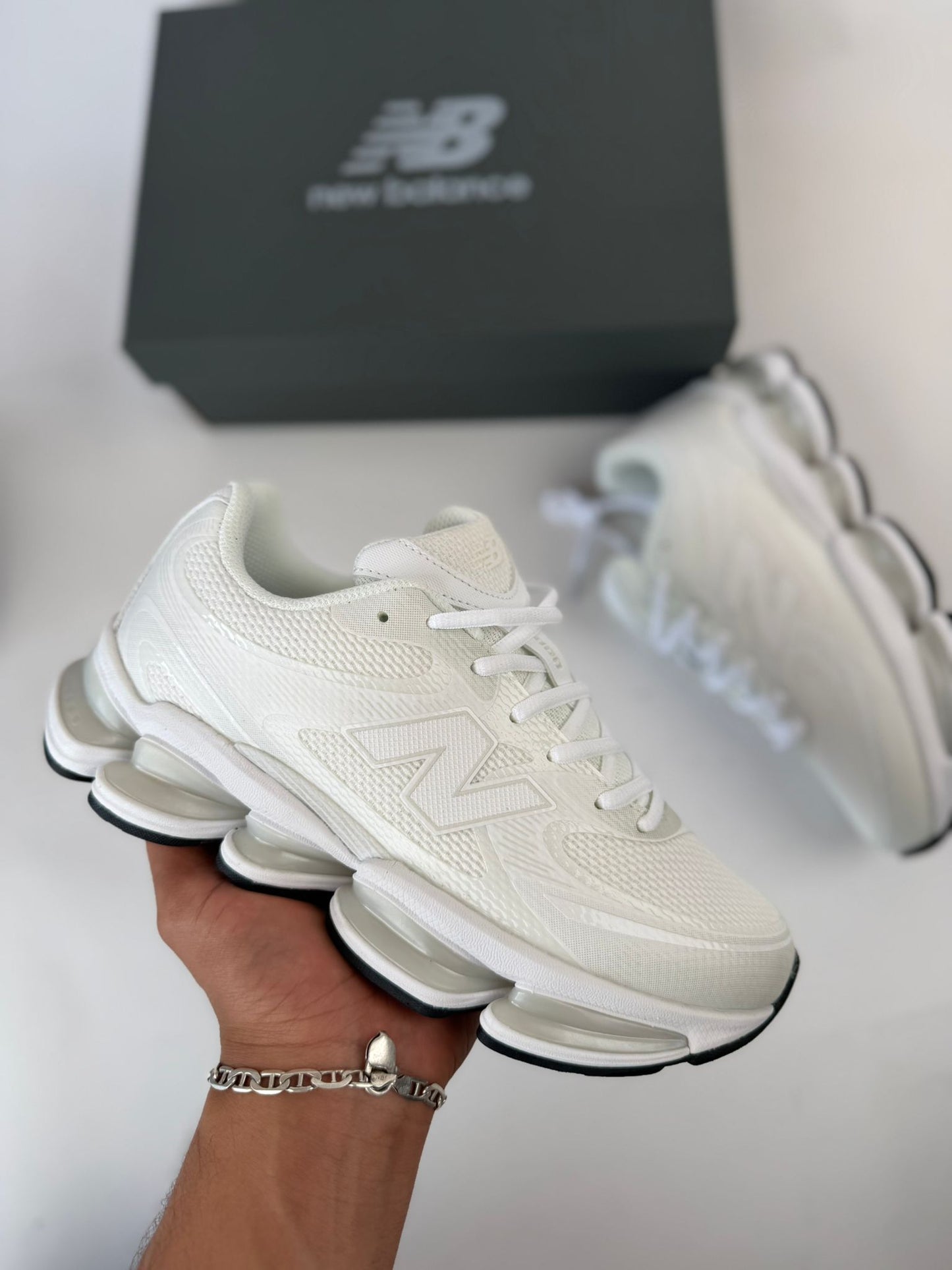 Zapatilla New Balance 2000