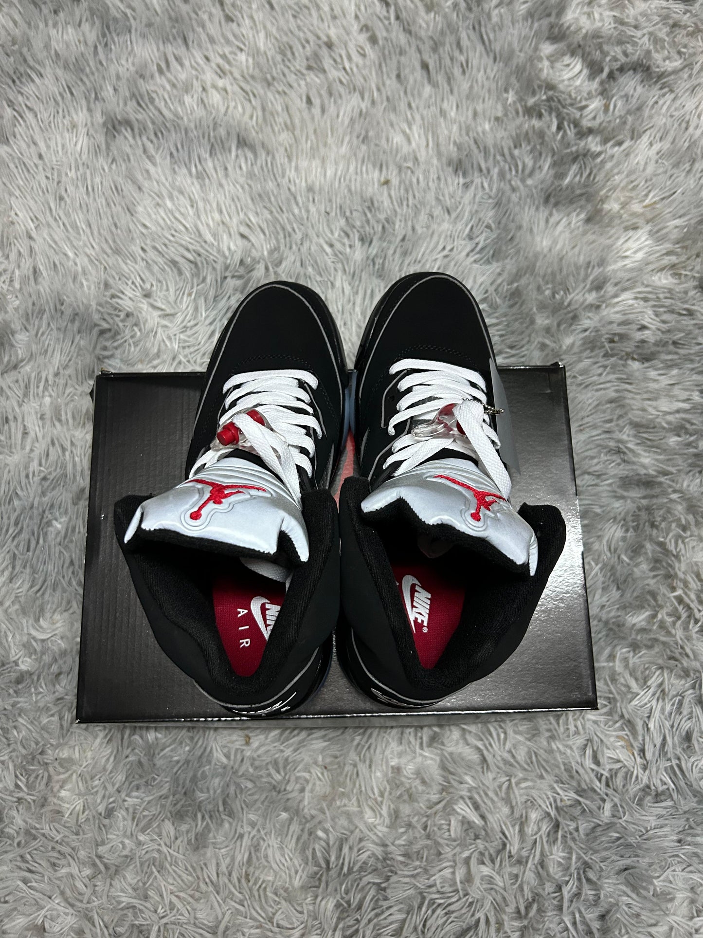 Zapatilla Nike Air Jordan 5 Retro OG Black Metallic Reimagined