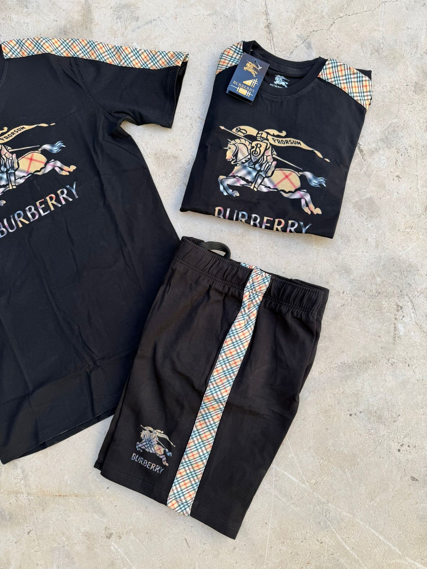 Conjunto Burberry 2026