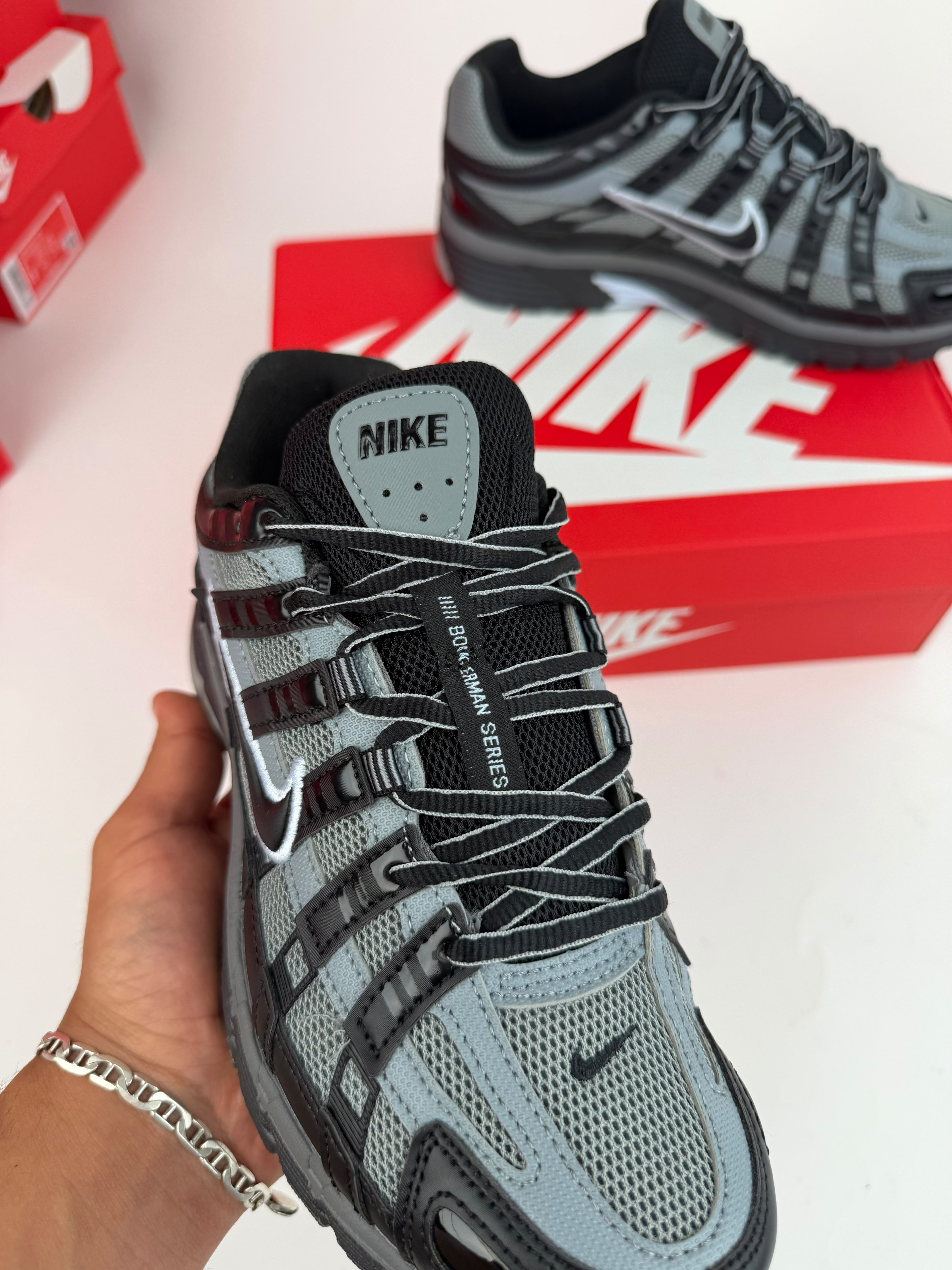 Zapatilla Nike P6000