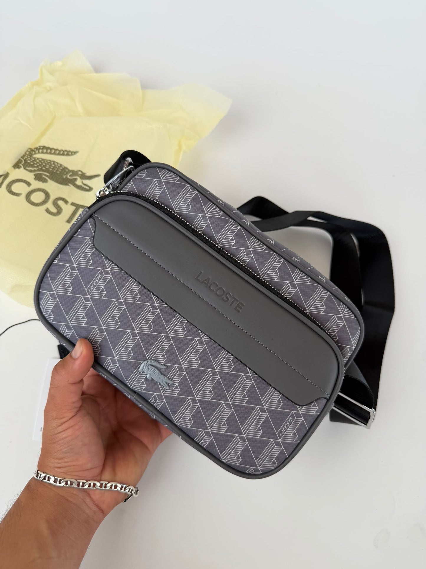 Bandolera Lacoste 2026