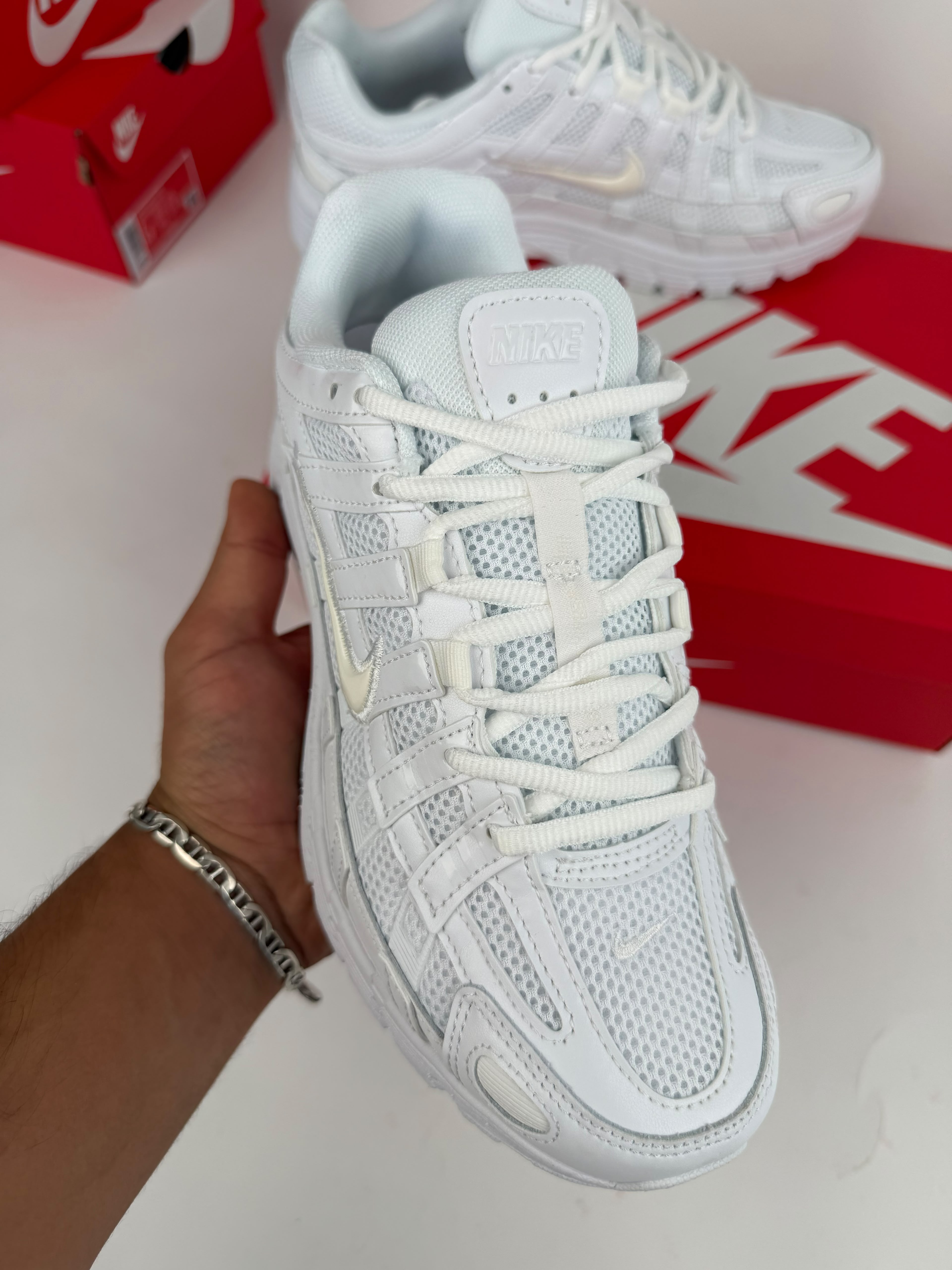 Zapatilla Nike P6000