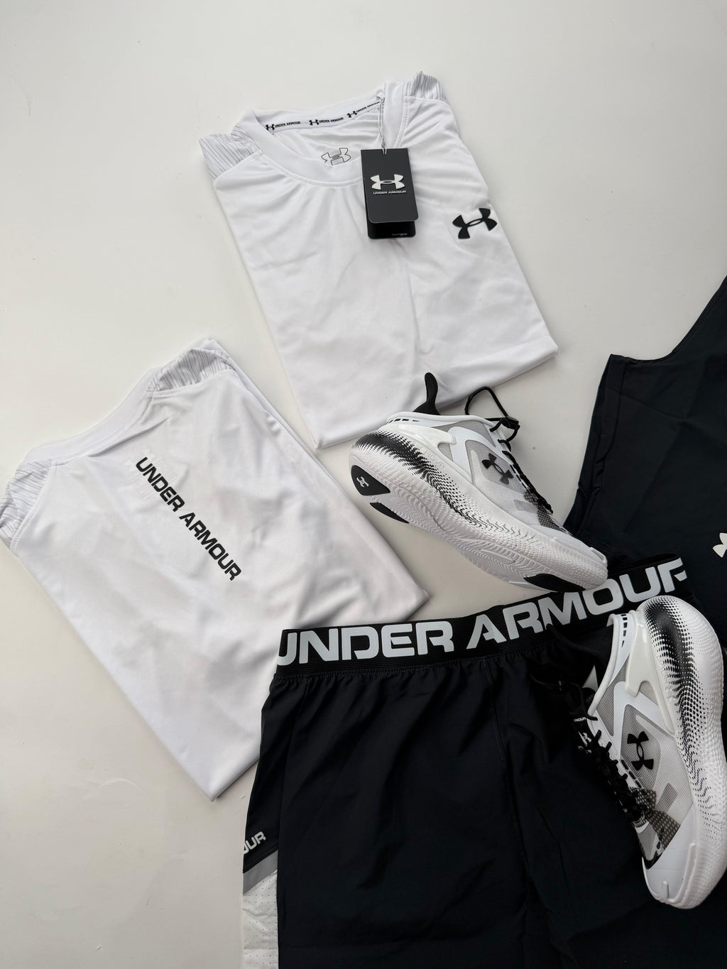 Pack Conjunto + Zapatilla Under Armour