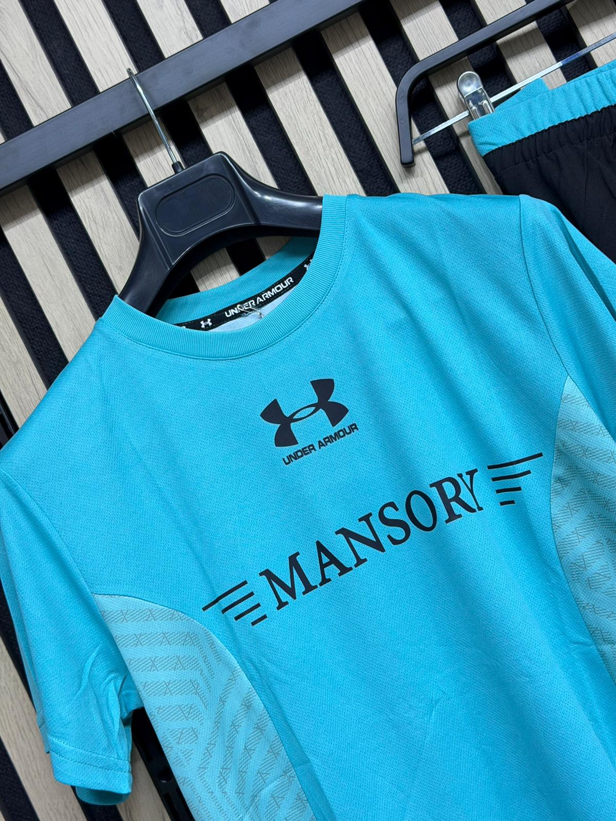 Conjunto Under Armour x Mansory 2026