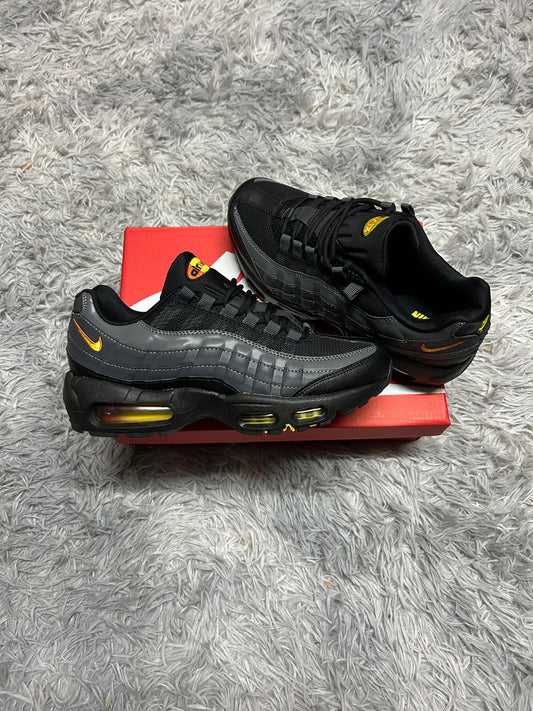 Zapatilla Nike Air Max 95 Black Gray Yellow