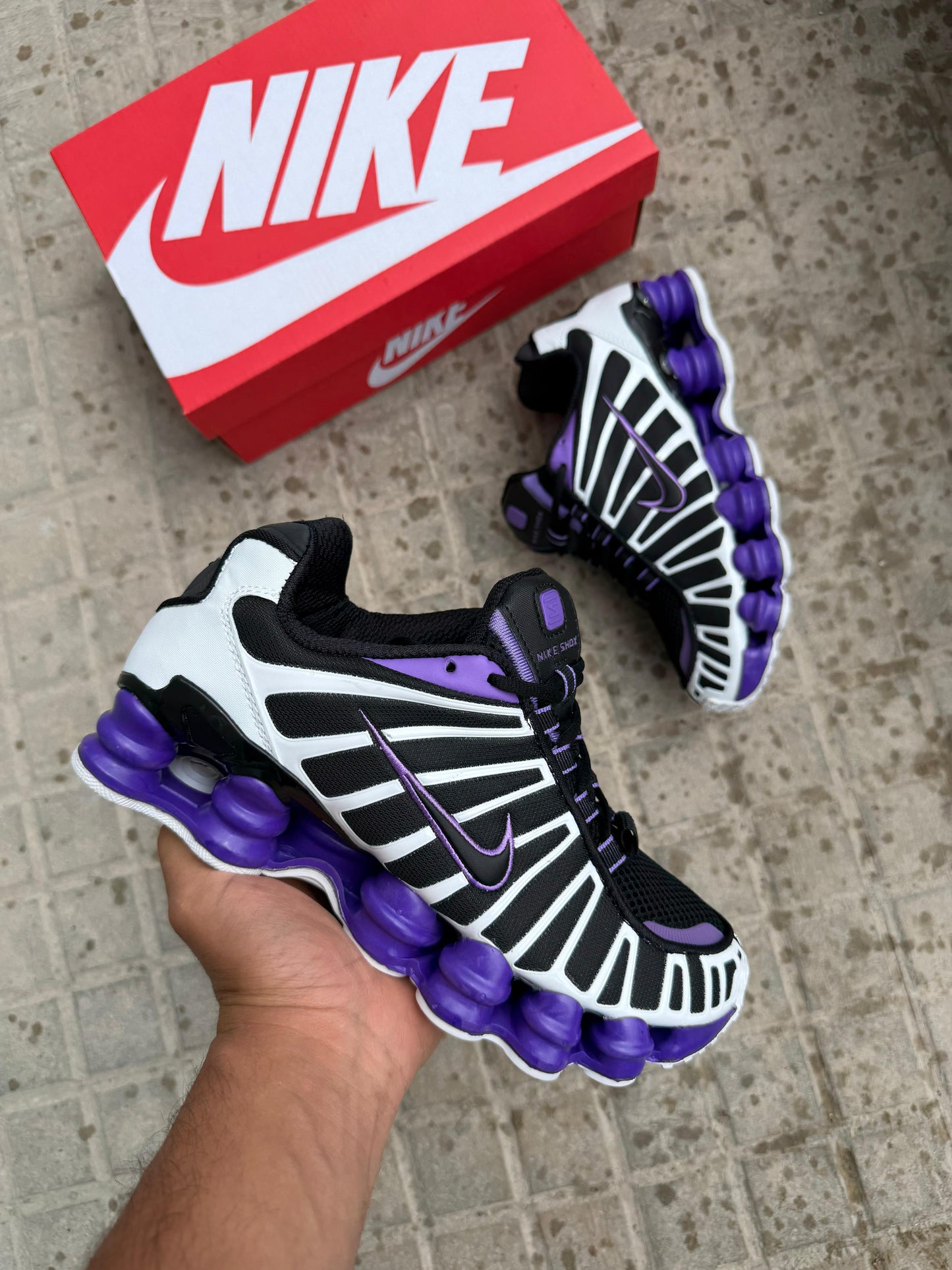 Zapatilla Nike Shox 2026