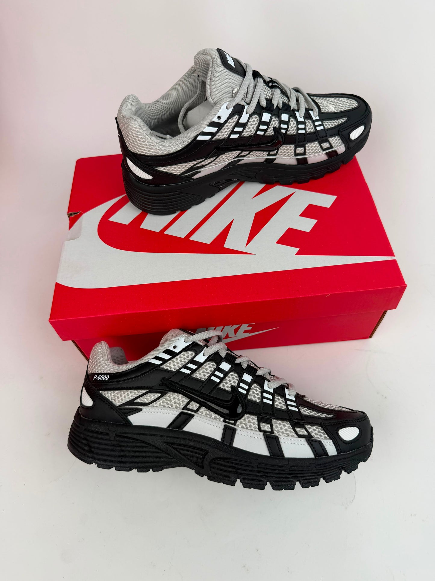 Zapatilla Nike P6000