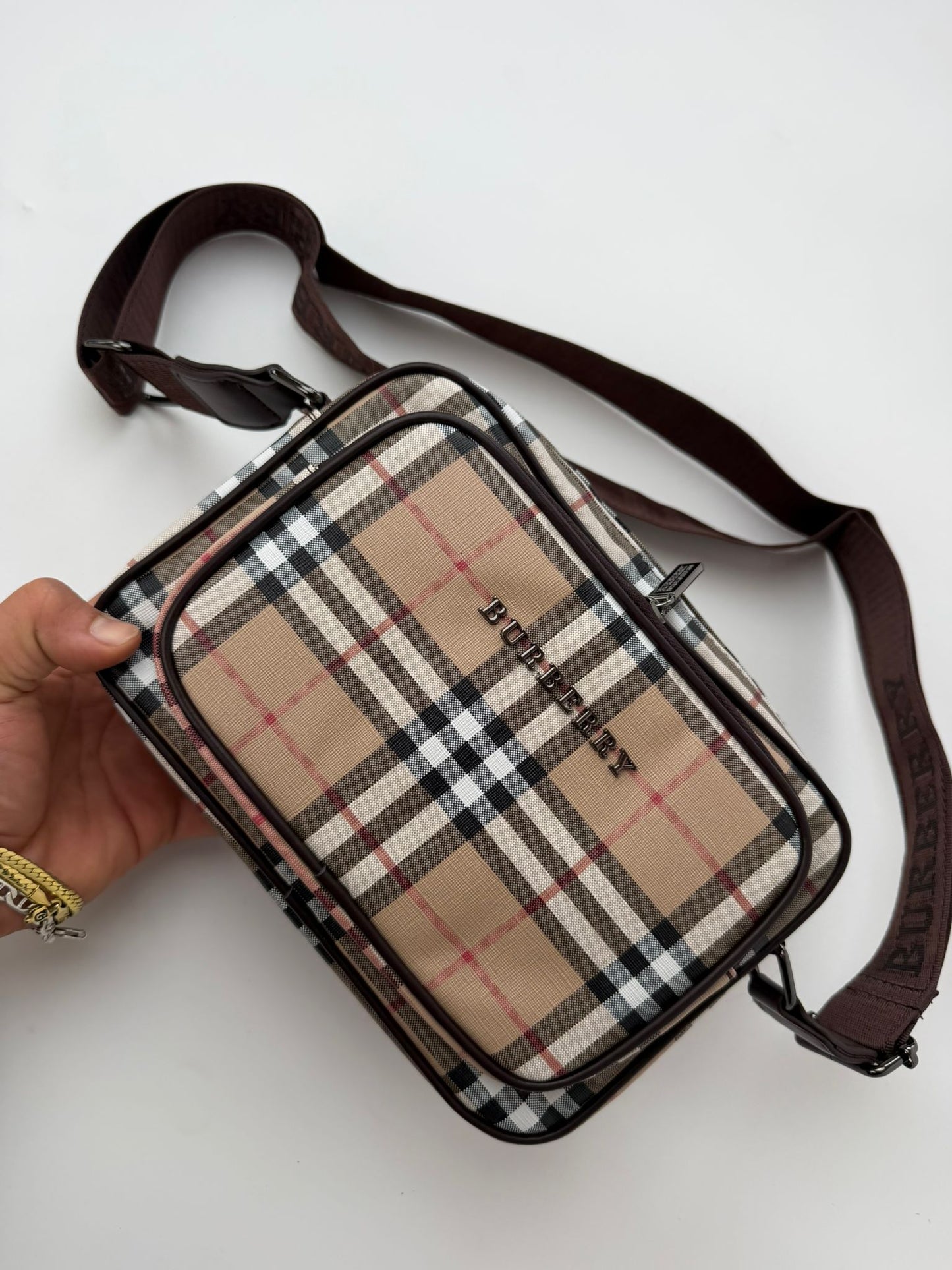 Bandolera Burberry 2026
