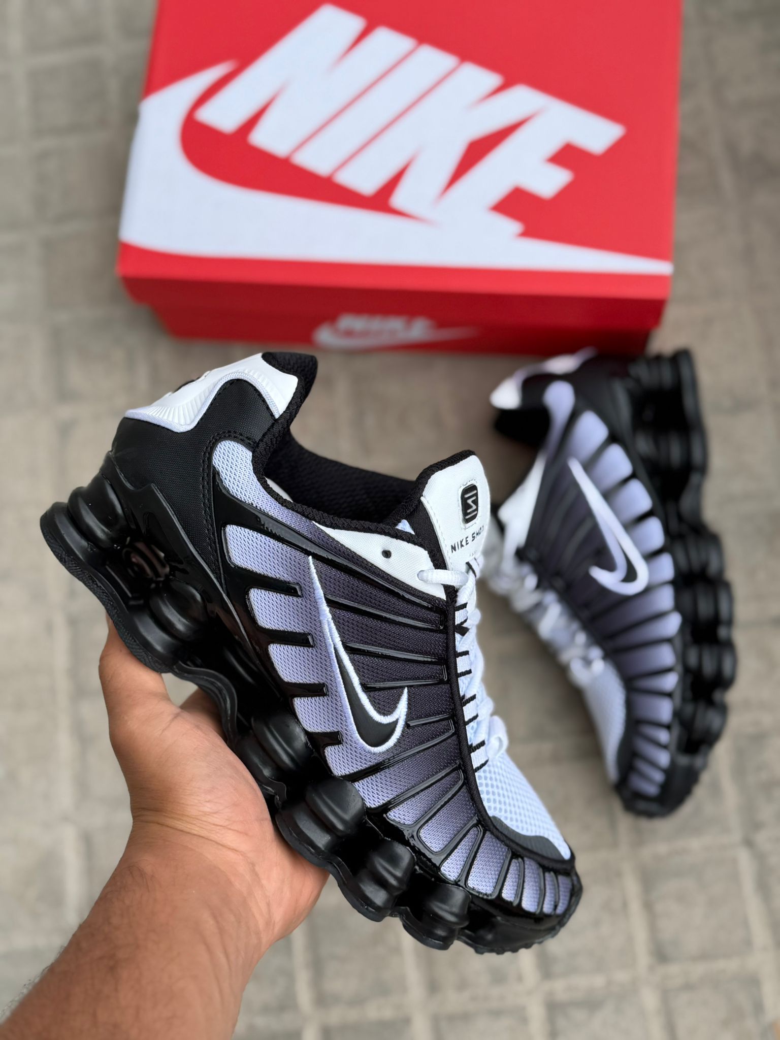 Zapatilla Nike Shox 2026