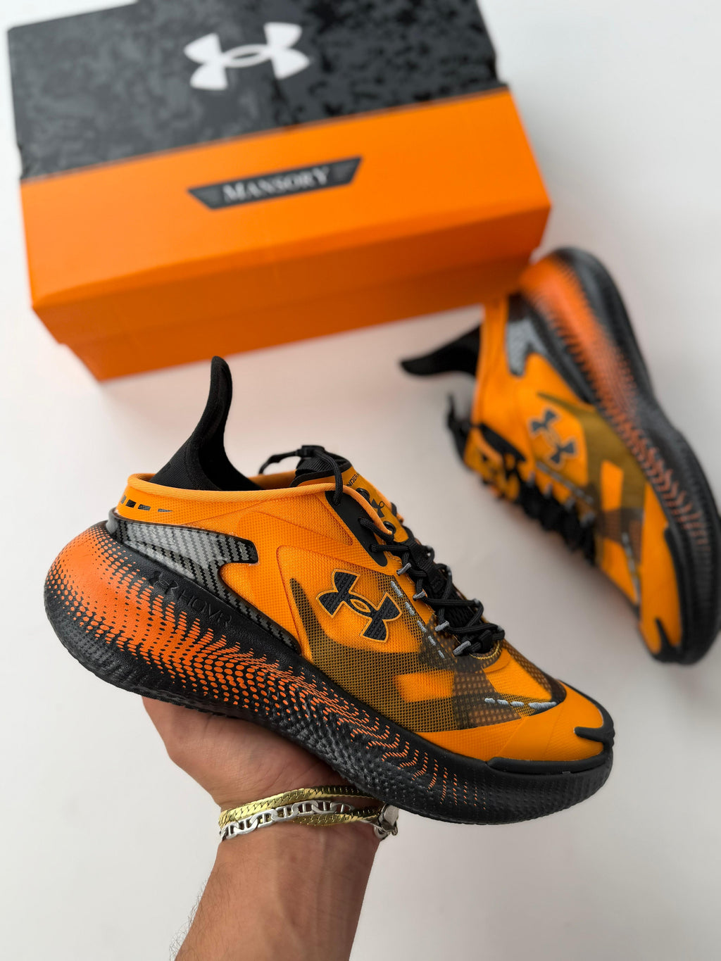 Zapatilla Under Armour 2026