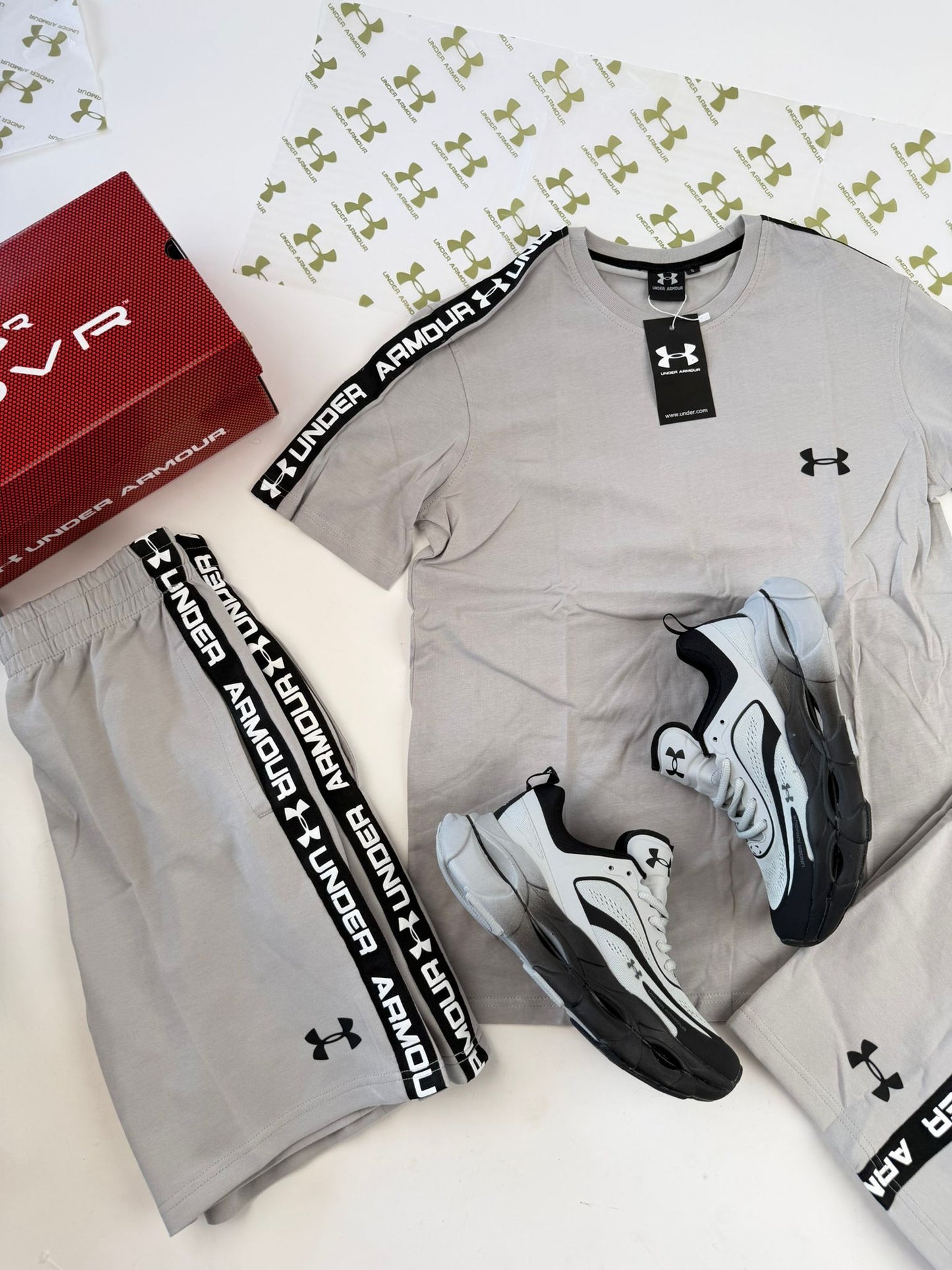 Conjunto Under Armour 2026