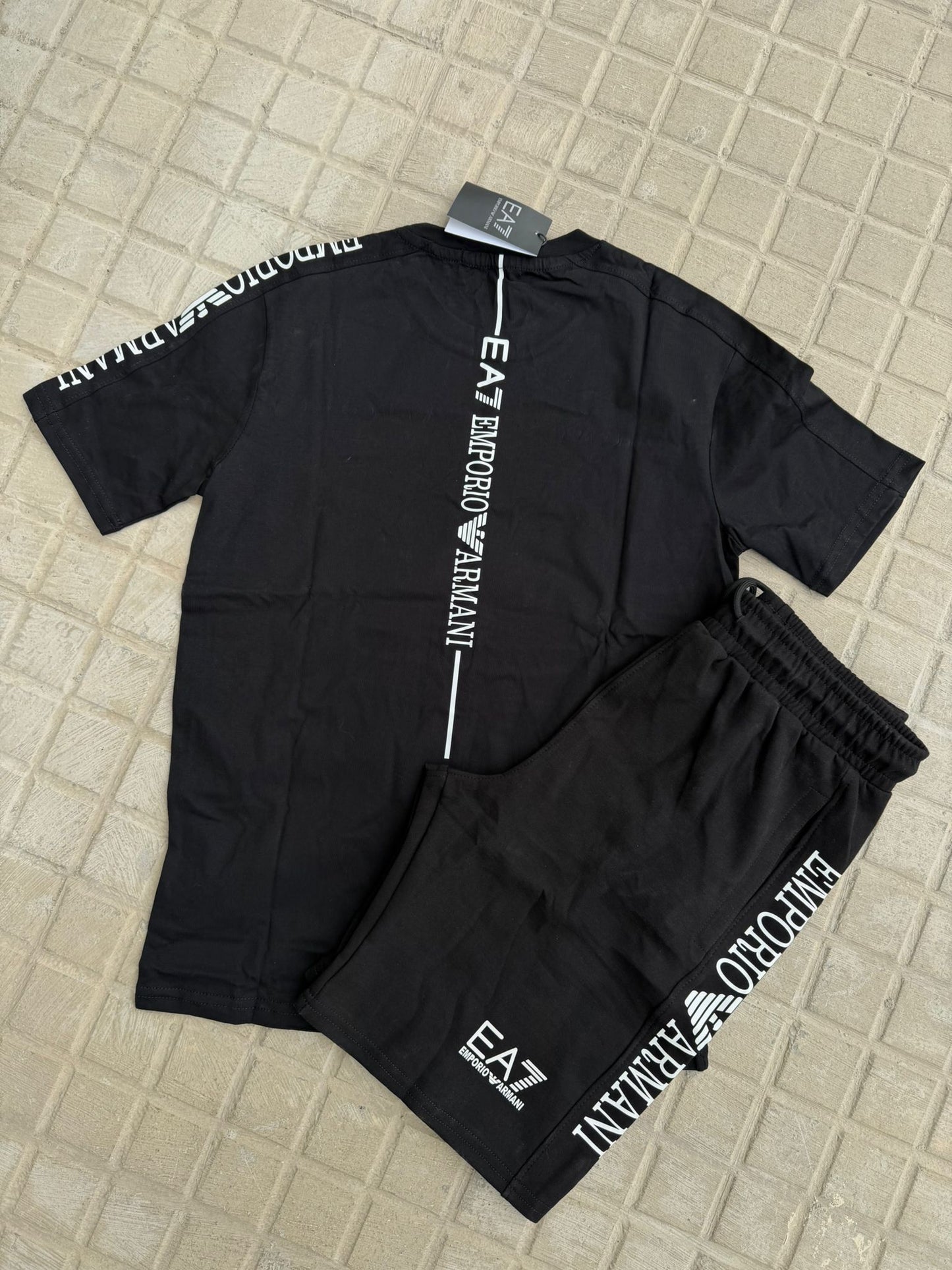 Conjunto Emporio Armani EA7