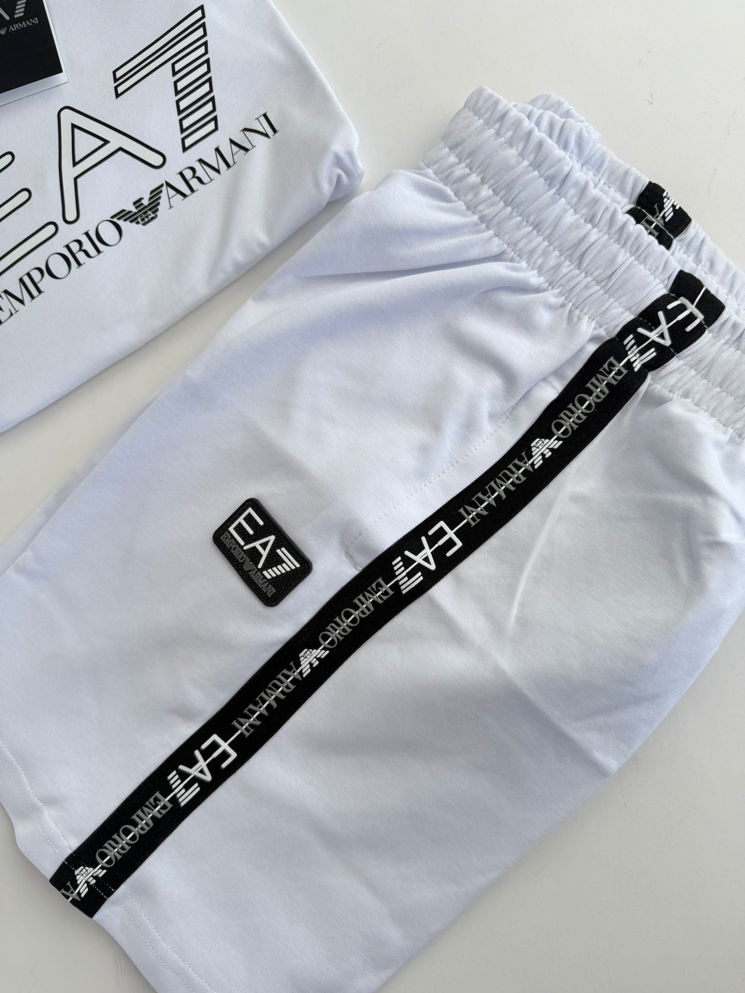 Conjunto Emporio Armani EA7 2026