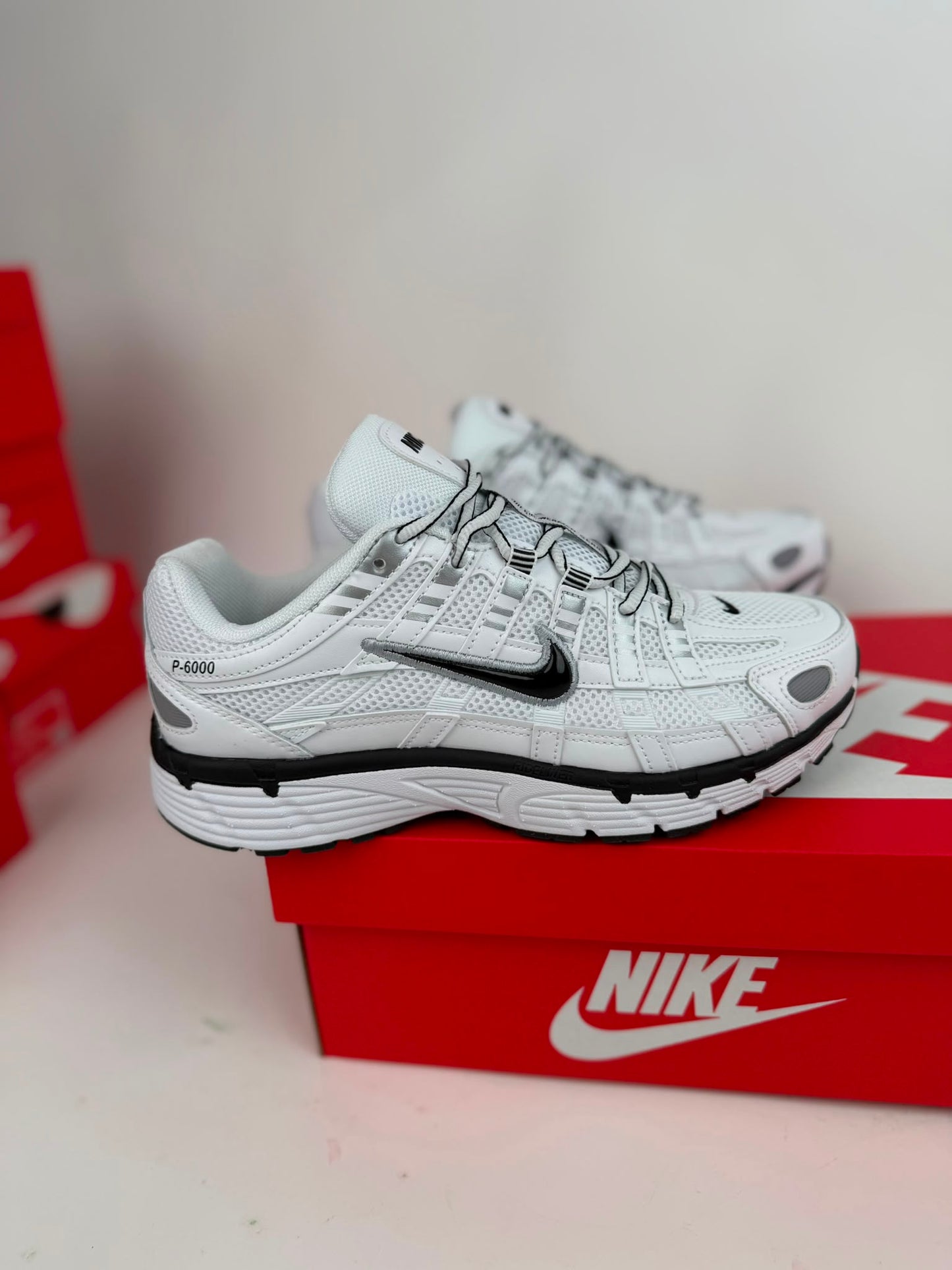 Zapatilla Nike P6000