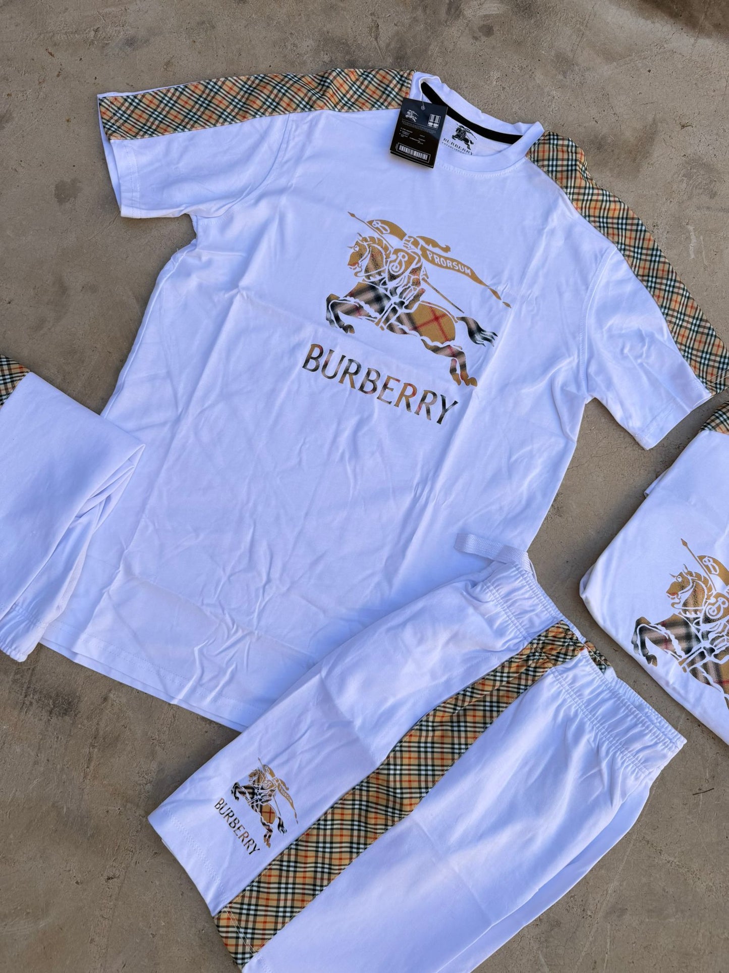 Conjunto Burberry 2026
