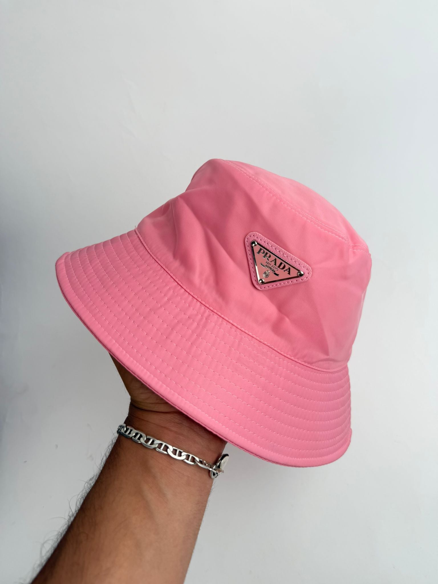 Gorro Tipo Pescador Prada