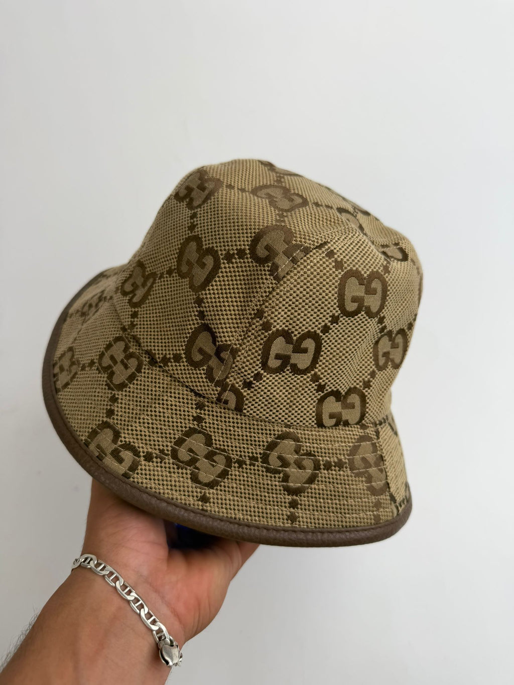 Gorro Tipo Pescador Gucci
