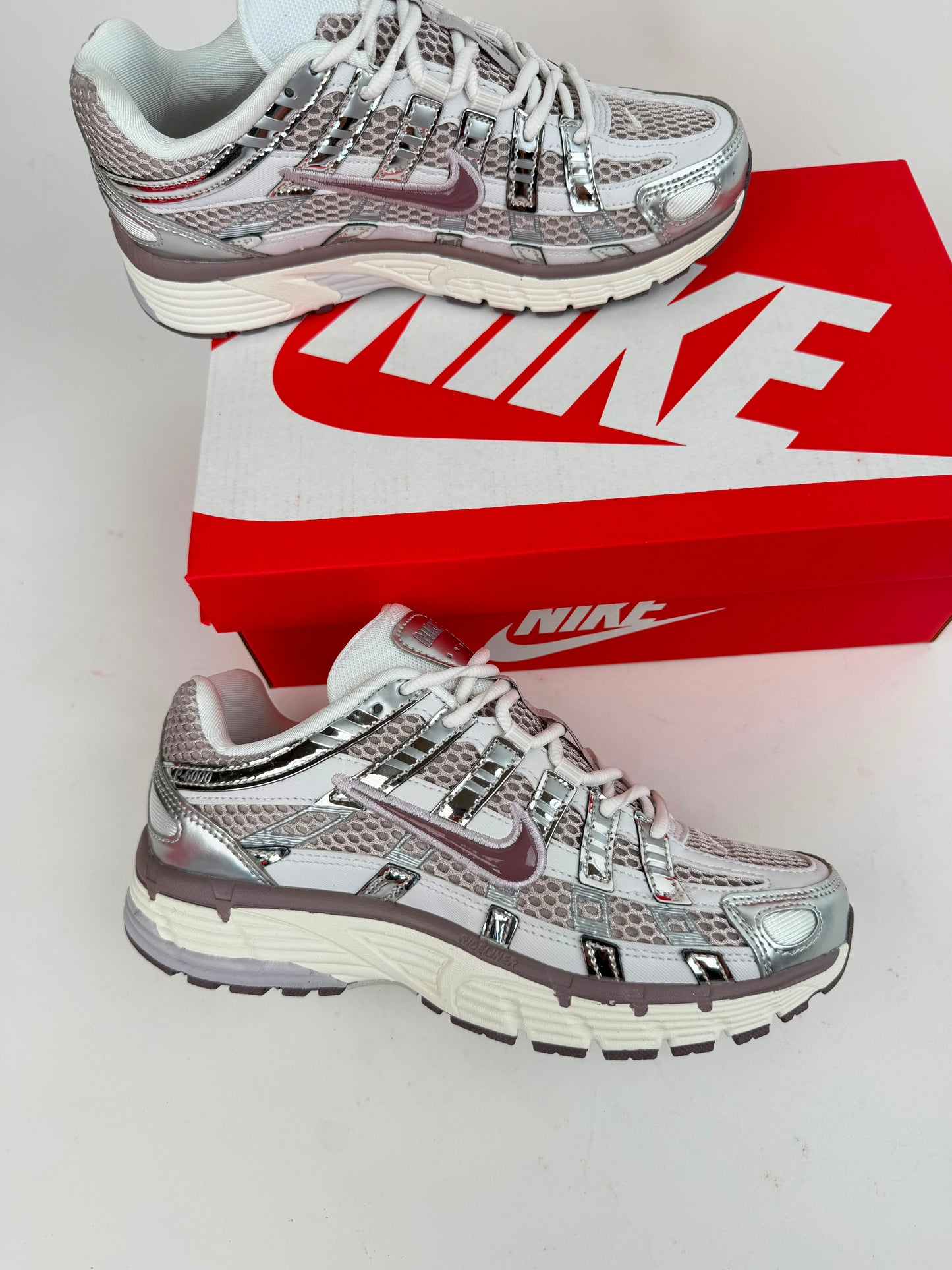 Zapatilla Nike P6000