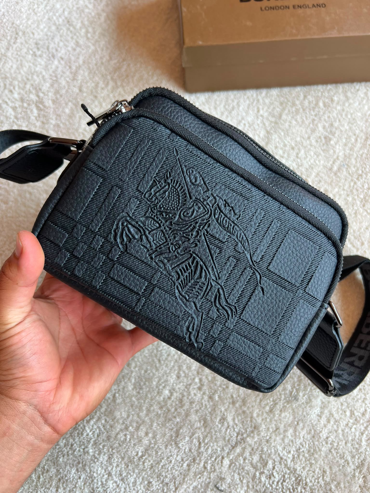 Bandolera Burberry 2026