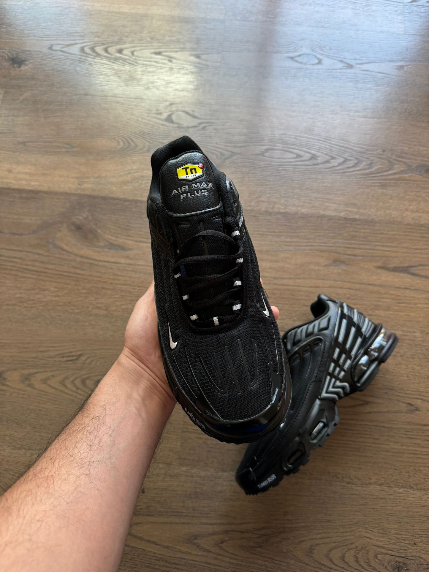 Zapatilla Nike Tn Tuned Black Silver