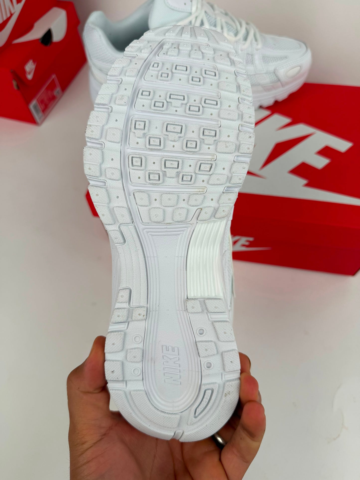 Zapatilla Nike P6000