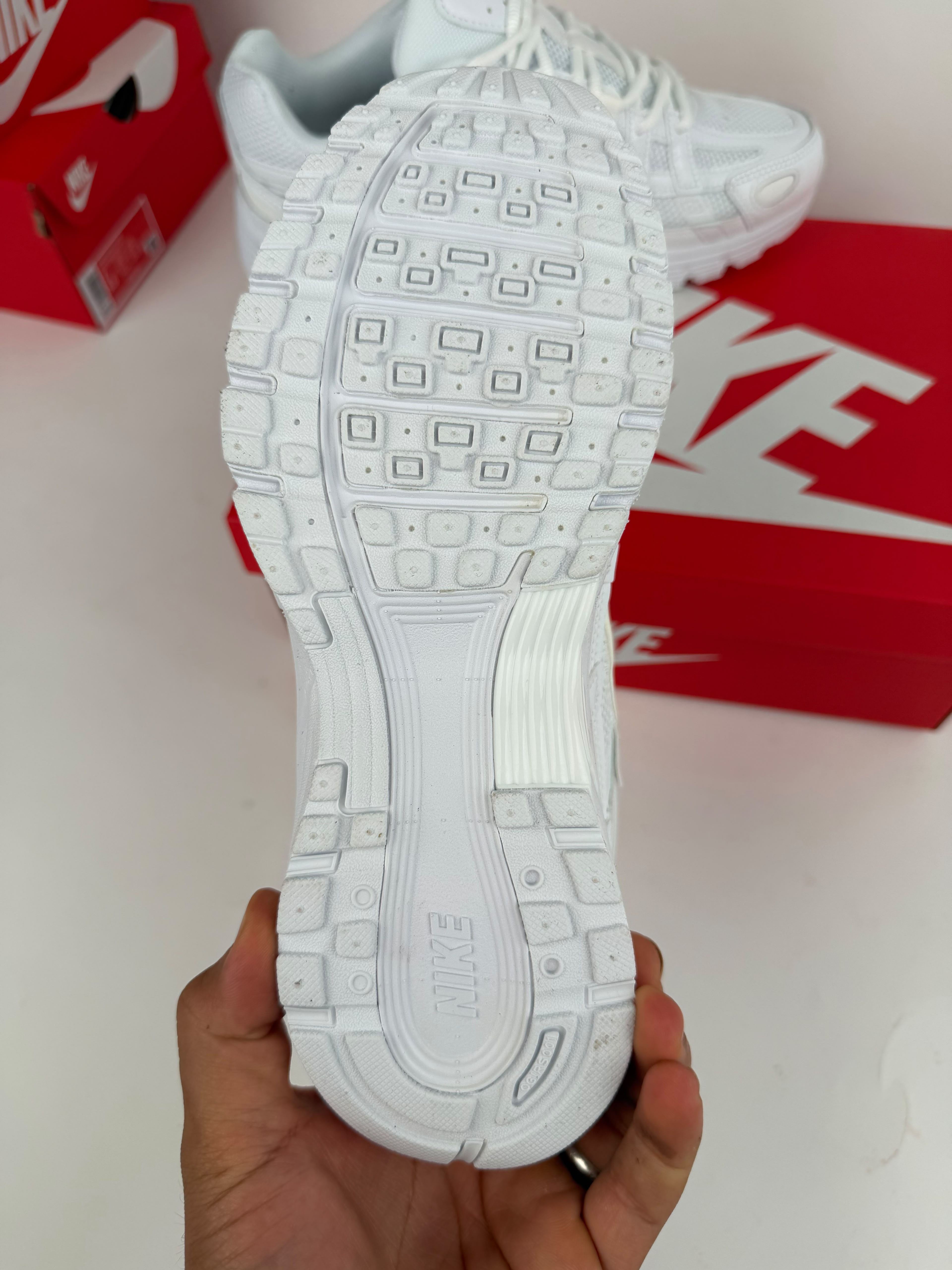 Zapatilla Nike P6000
