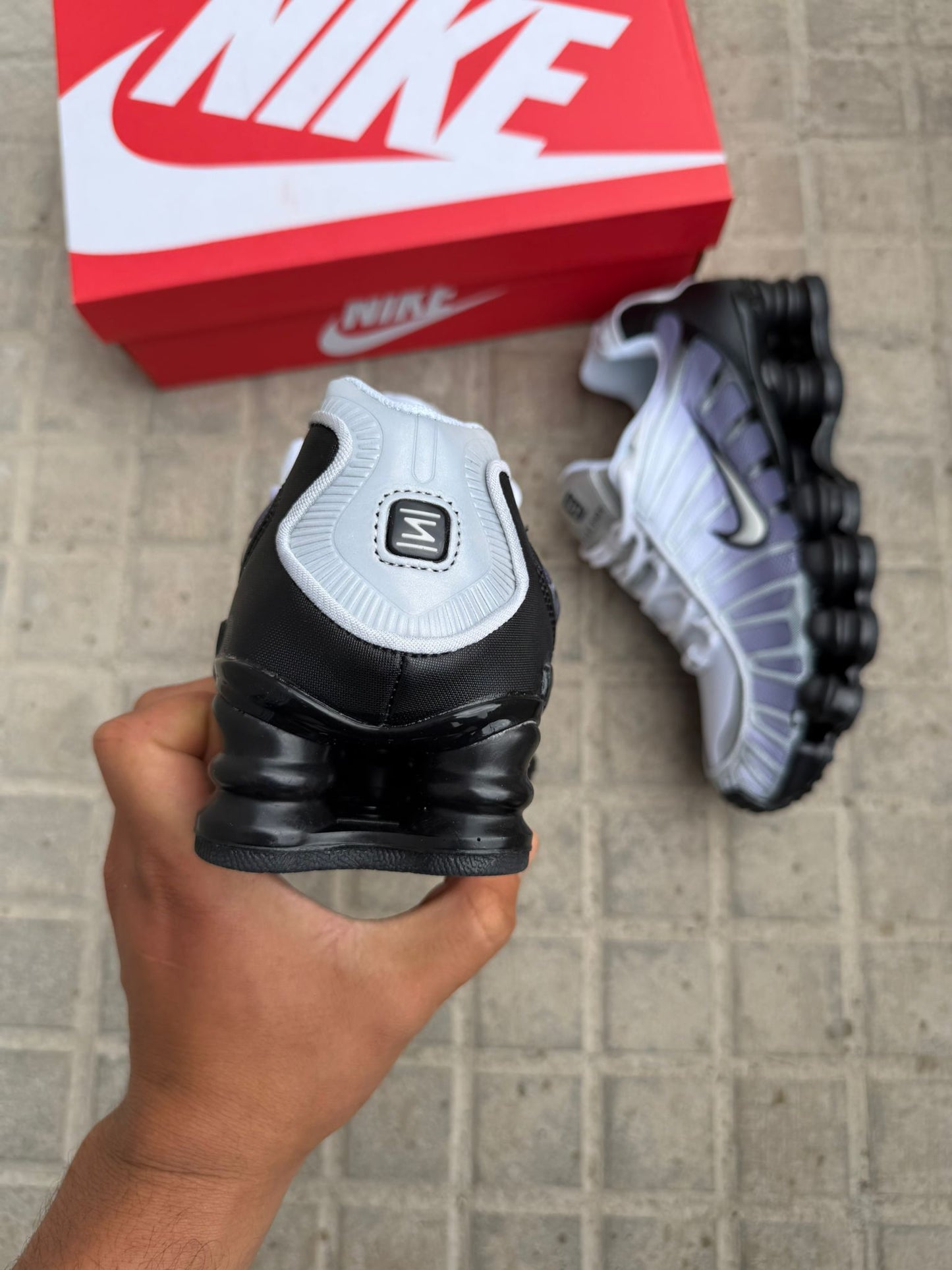 Zapatilla Nike Shox 2026